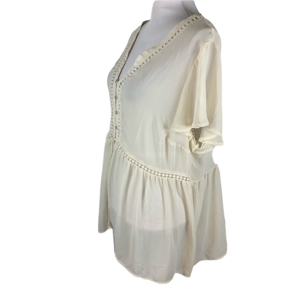 Torrid Ivory Chiffon Lace Up Blouse Size 5x - Picture 5 of 5